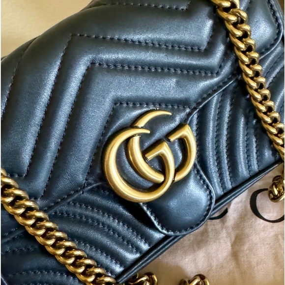 GG Marmont Quilted Bag - Picture 4 of 10
